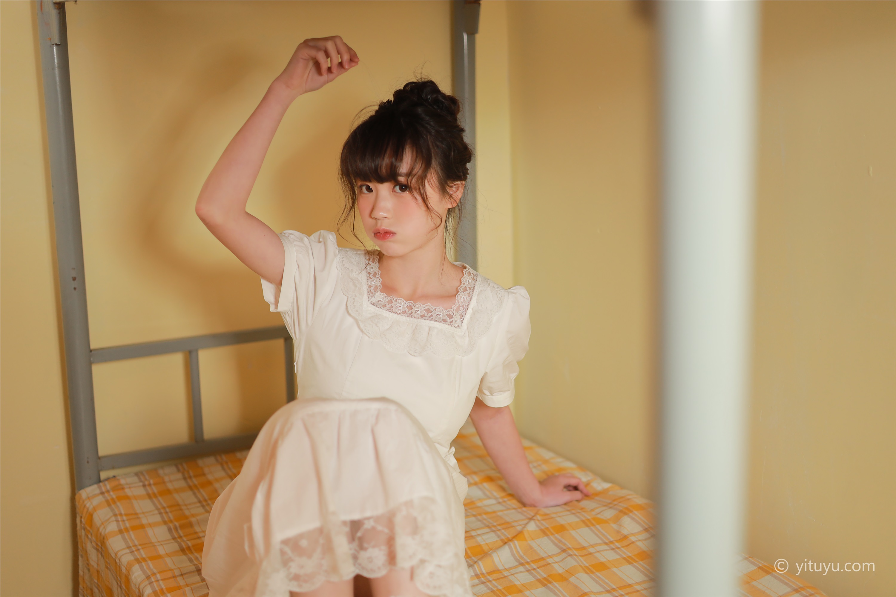 YITUYU 艺图语 2021.04.23 放学后 柚子